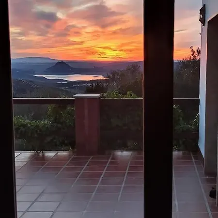 Cuatro Encinas, Villa Iznajar