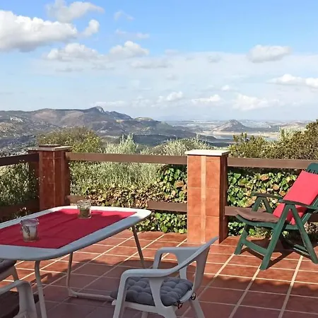 Cuatro Encinas, Villa Iznajar