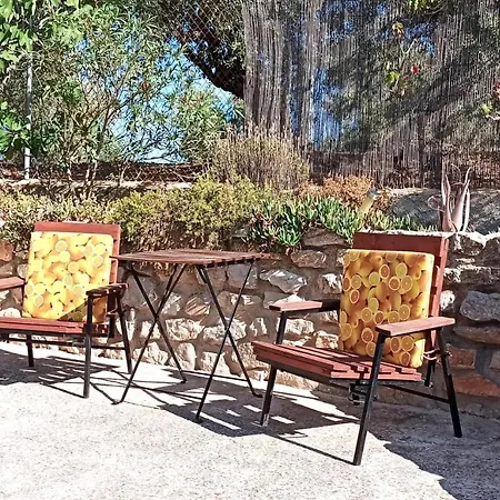 Cuatro Encinas, Villa Iznájar